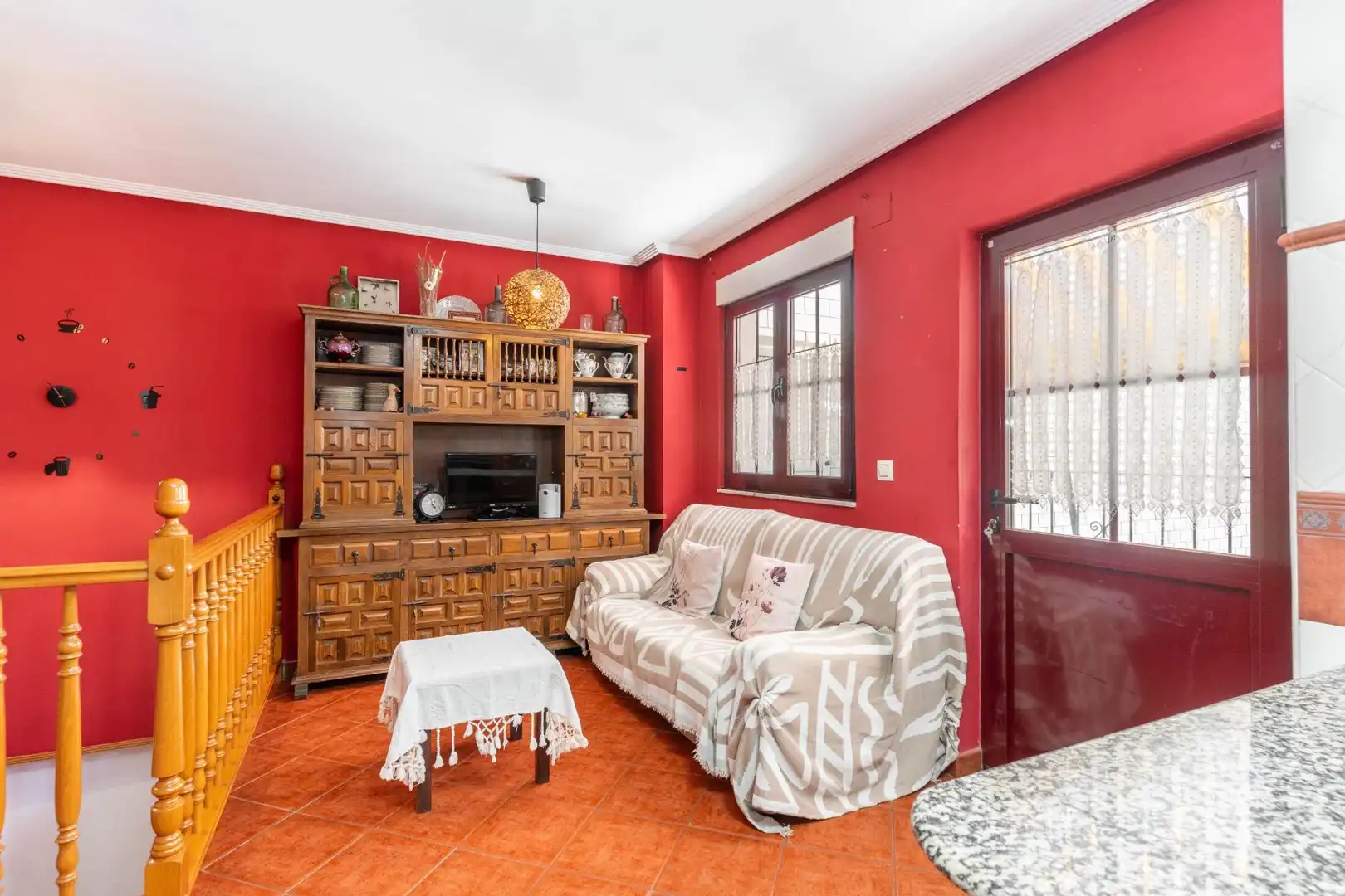 Sala de estar de Casa o chalet en venta en Llanera con Calefacción, Jardín privado y Terraza