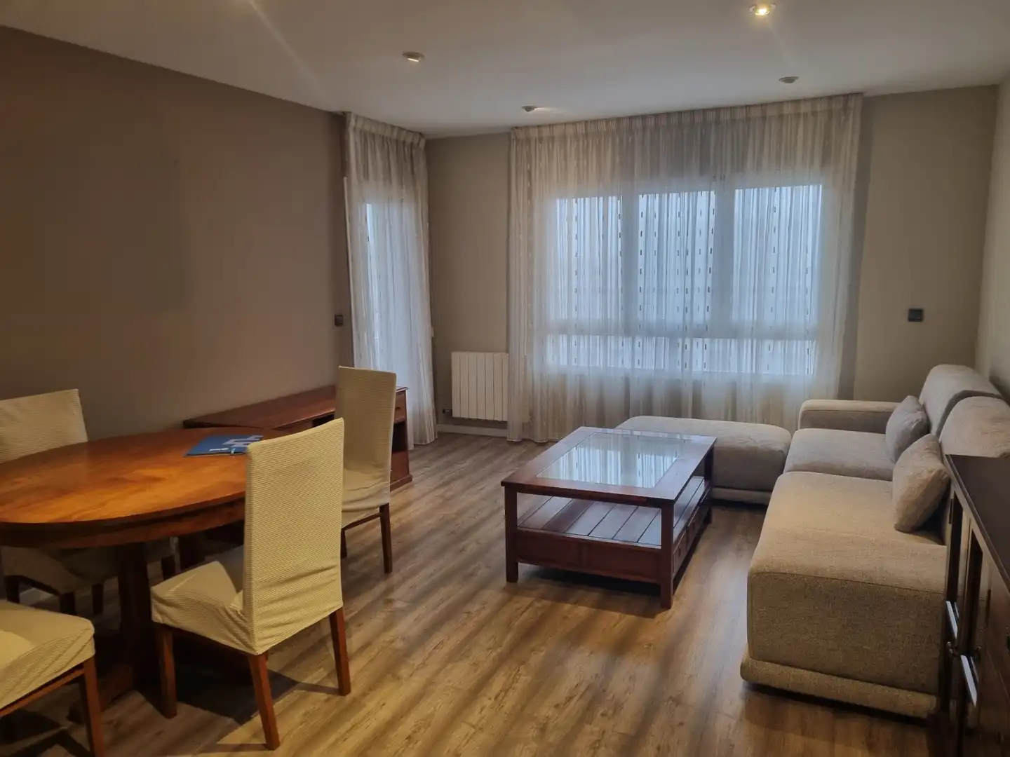 Flat for rent in Carrer de la Doctora Castells, Cappont