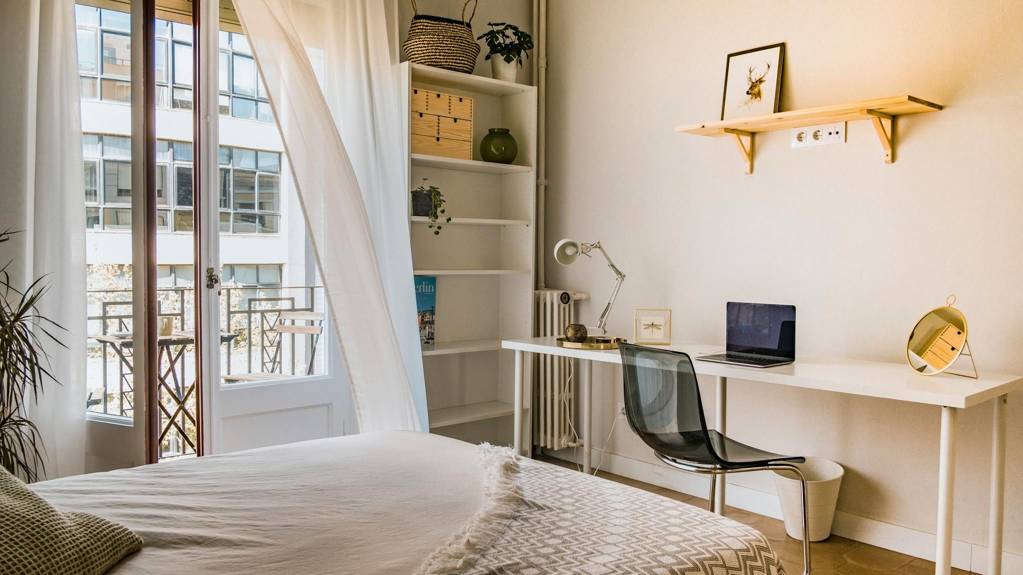 Dormitori de Pis per a compartir en  Barcelona Capital amb Calefacció, Moblat i Rentadora