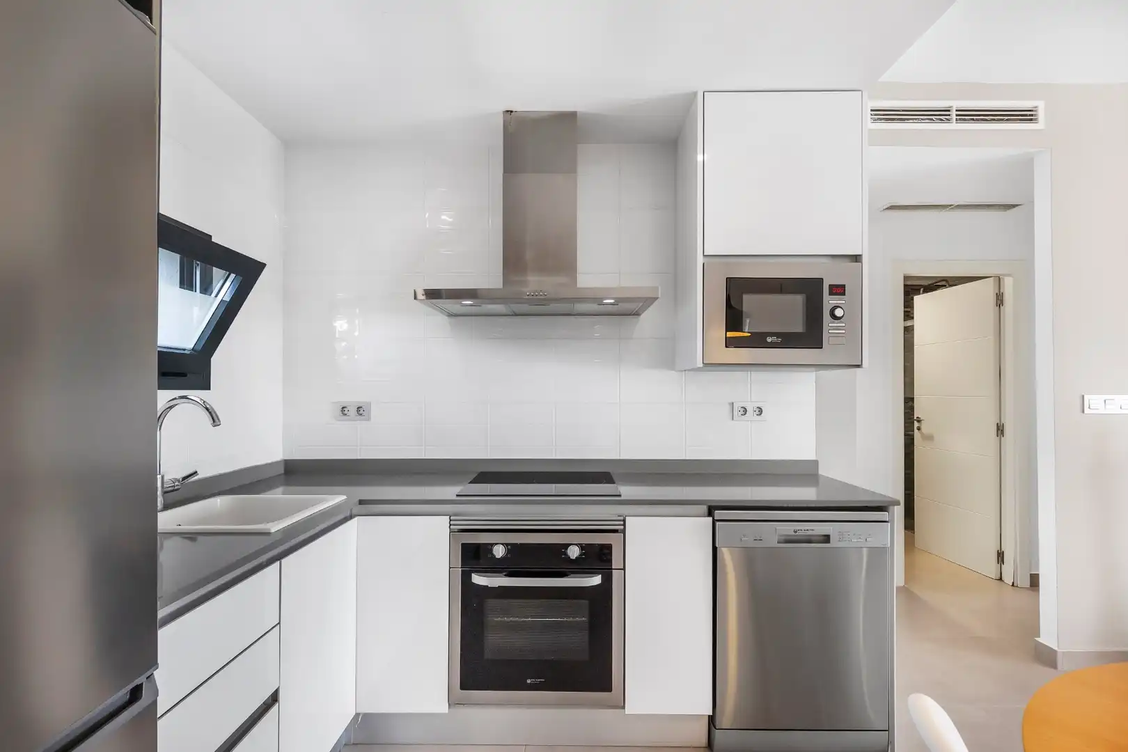 Kitchen of Ground floor for sale in Pilar de la Horadada  with Air Conditioner, Terrace and Swimming Pool