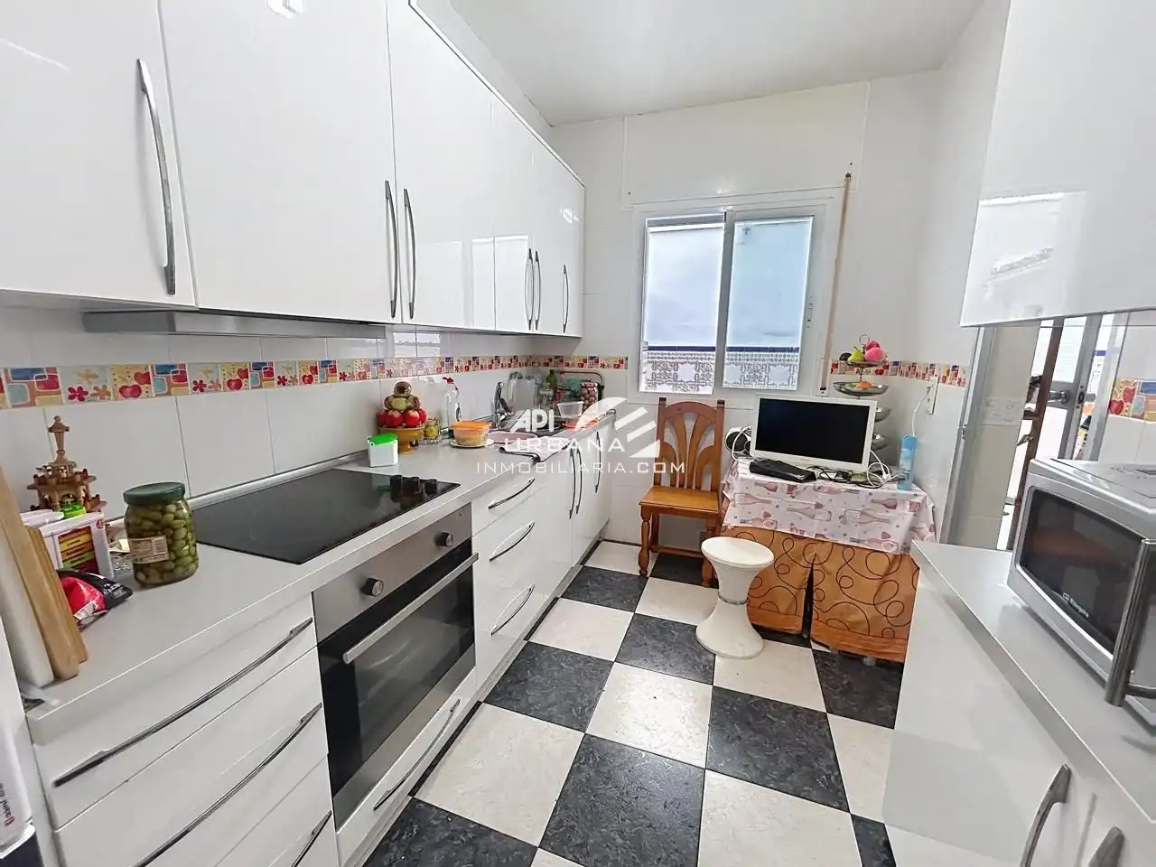 Cocina de Planta baja en venta en Lucena con Trastero