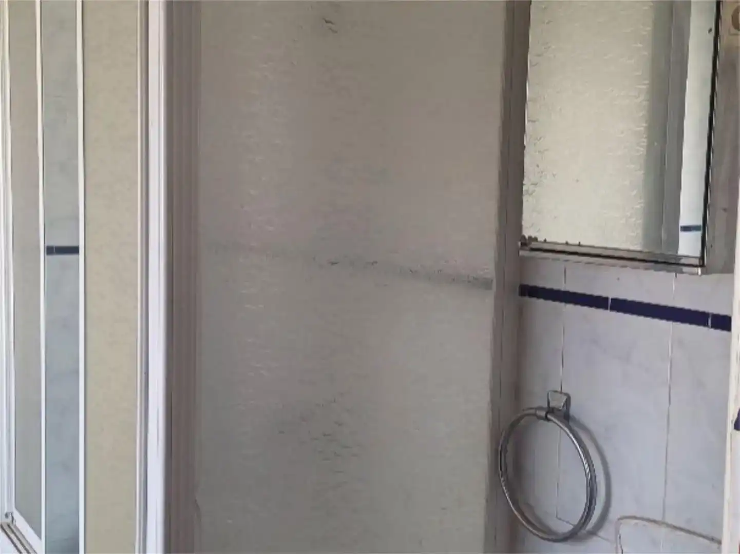 Bany de Casa adosada en venda en Santa Cruz de Paniagua amb Balcó
