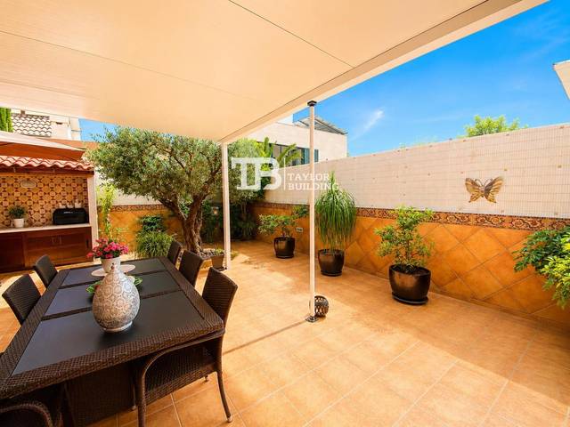 Casa-chalet en Venta en Josep Pla en Amanecer