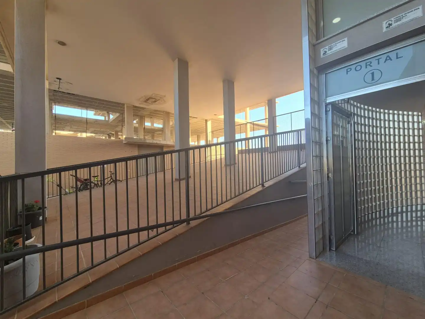 Appartamento con ascensore in vendita a Puebla de Vícar, imagen 2