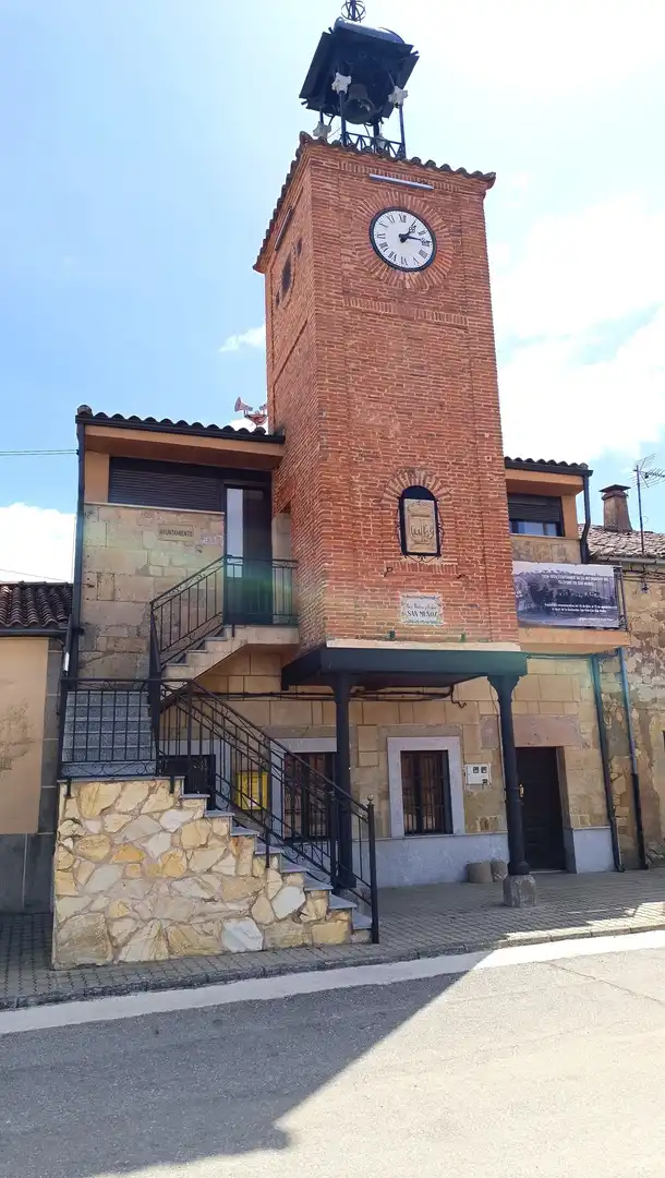 Vista exterior de Casa o chalet en venta en San Muñoz con Terraza y Trastero