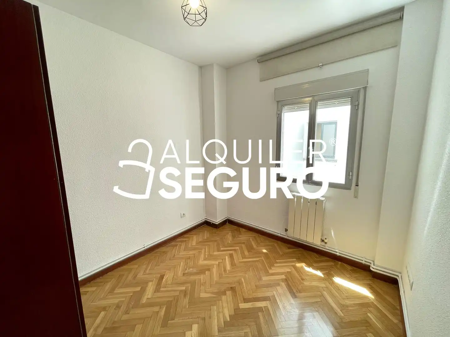 Bedroom of Flat for rent in Madrid  with Air Conditioner, Heating and Terrace