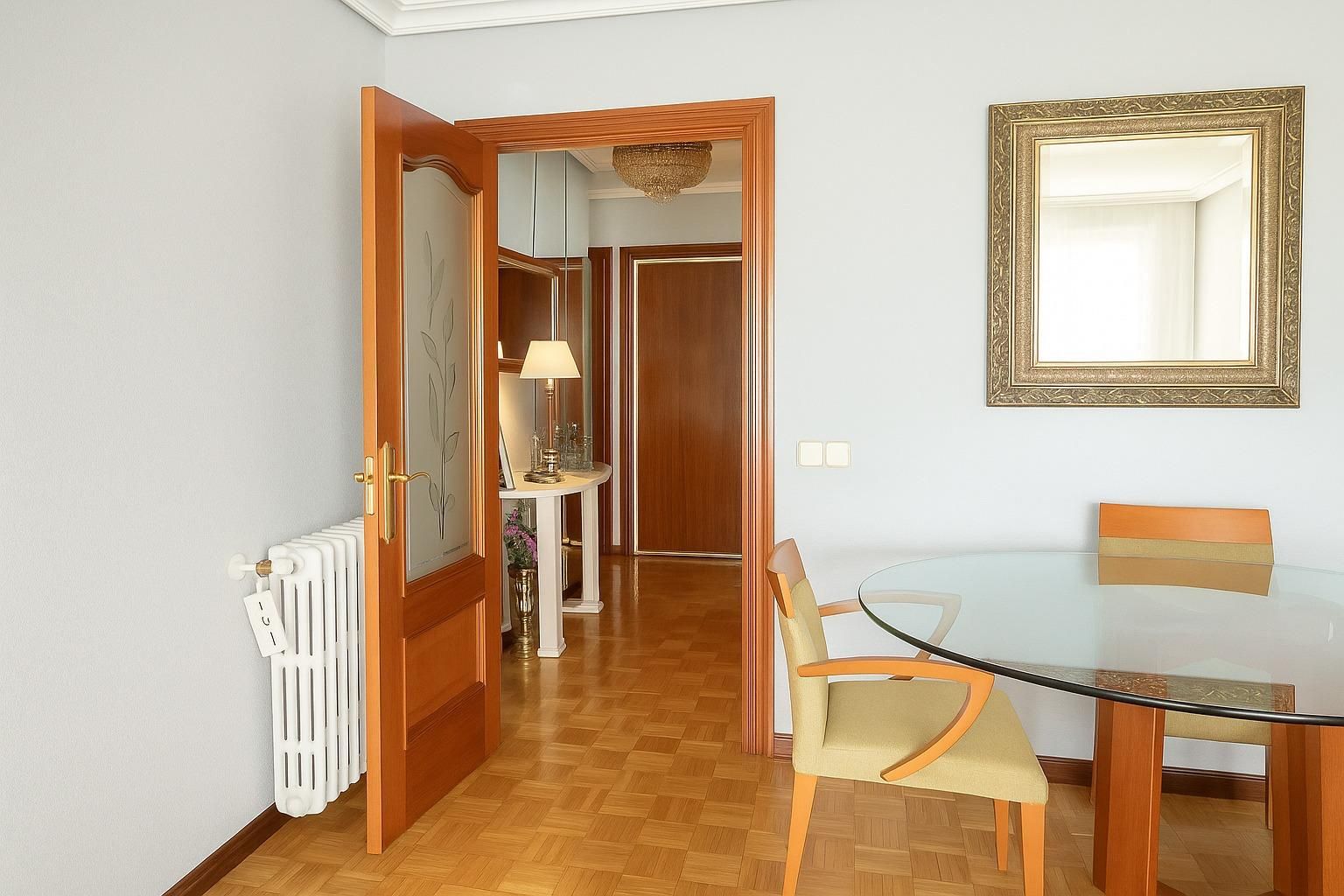 Flat for sale in  Madrid Capital  with Air Conditioner, Heating and Parquet flooring