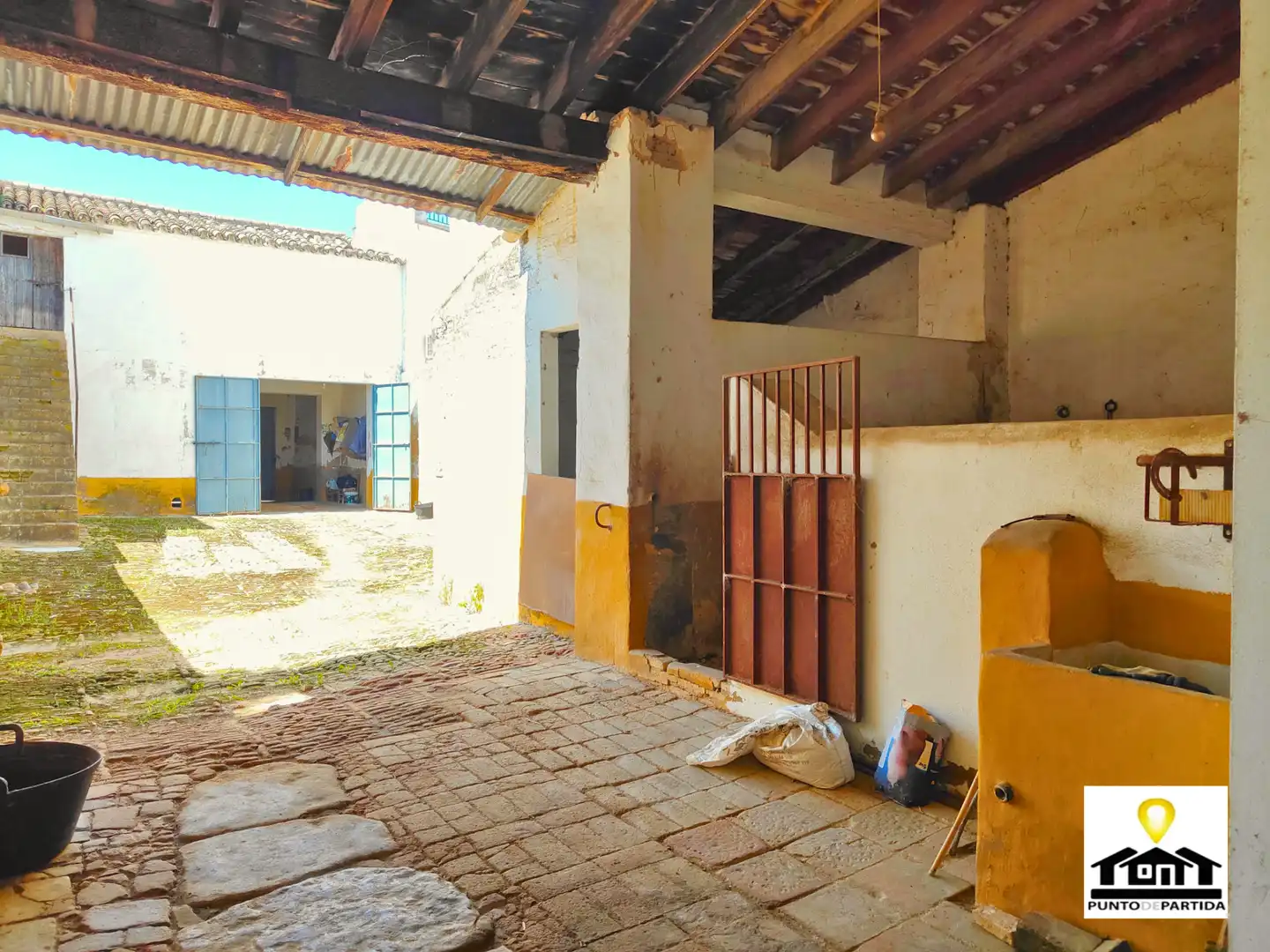 Nau industrial en venda en Bollullos Par del Condado