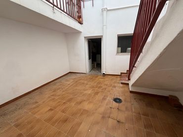 House for sale in Plaza Santa Eulalia 212