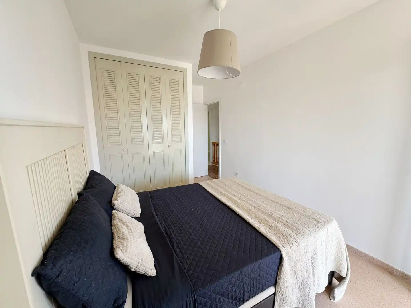 Schlafzimmer von Wohnungen zur Miete in El Campello mit Klimaanlage, Heizung und Möbliert