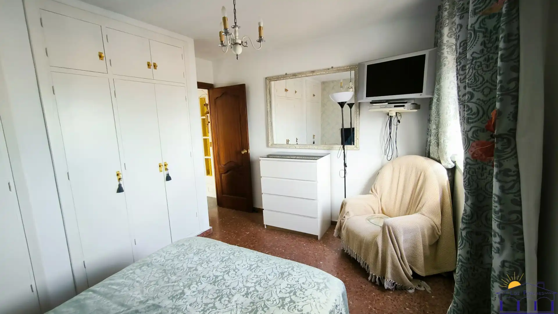 Habitación de Apartamento en venta en Benalmádena con Aire acondicionado, Calefacción y Terraza