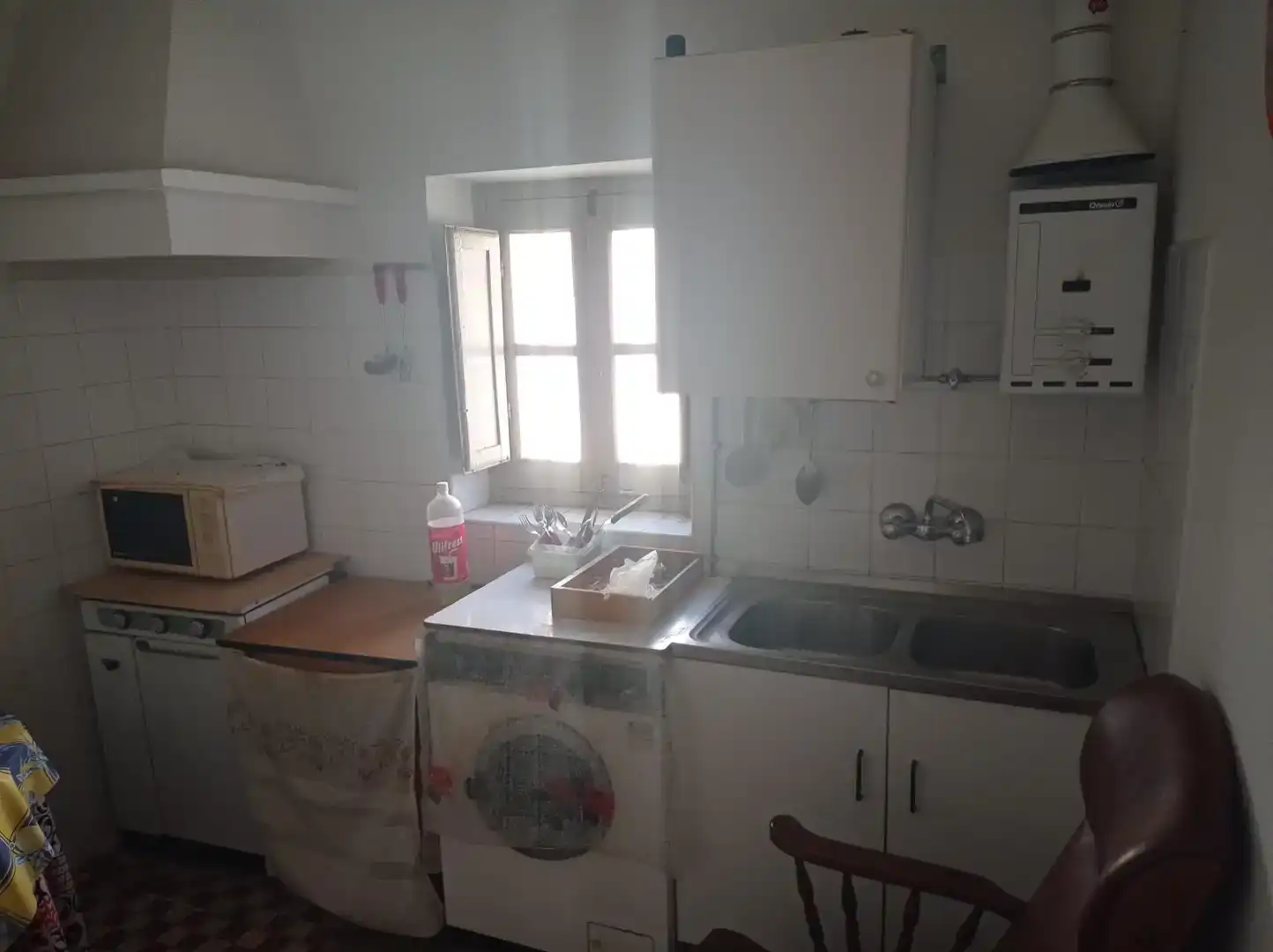 Cocina de Planta baja en venta en La Fuente de San Esteban  con Jardín privado y Amueblado
