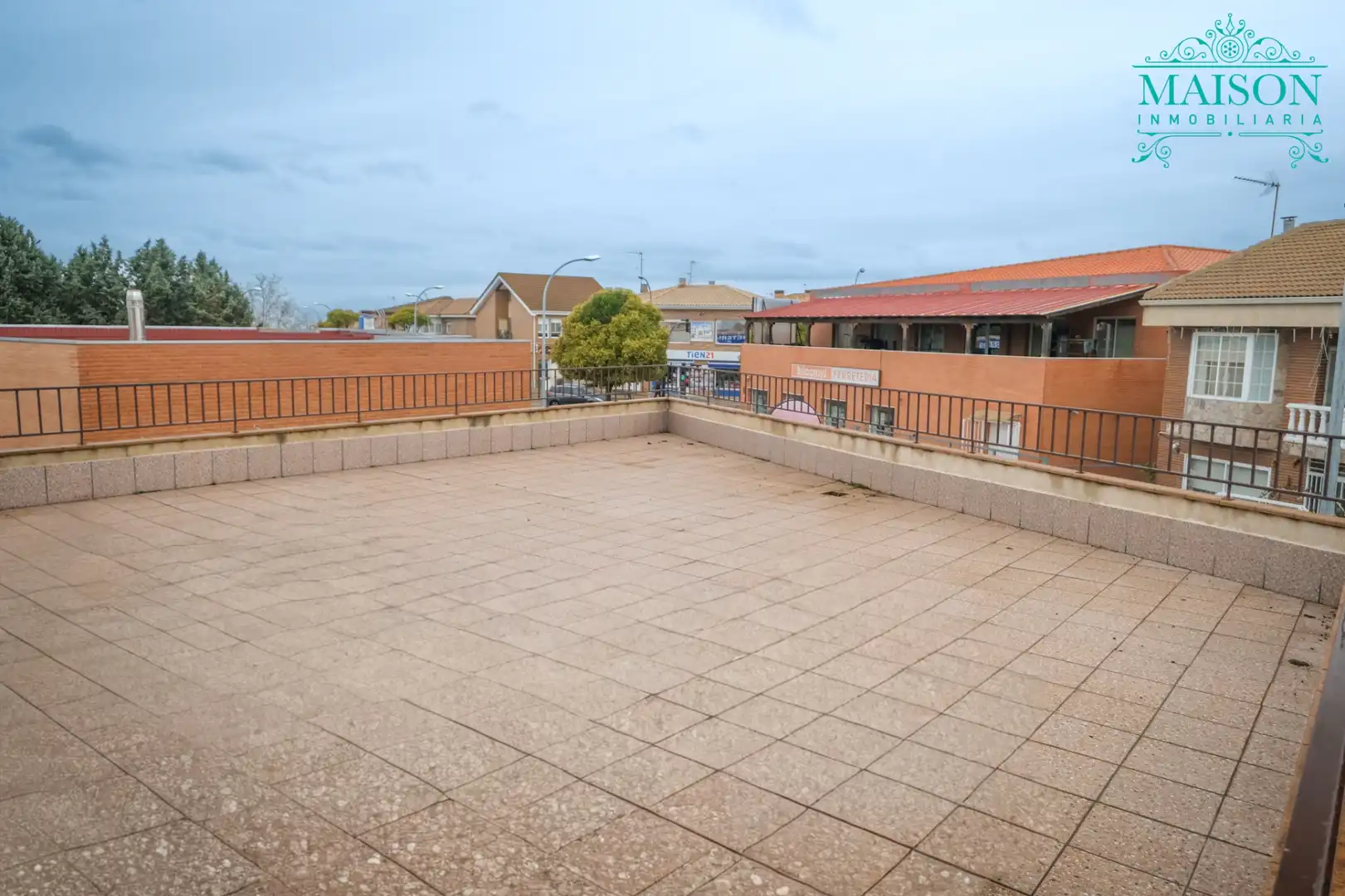 Terrace of Commercial properties for sale in El Casar  with Terrace