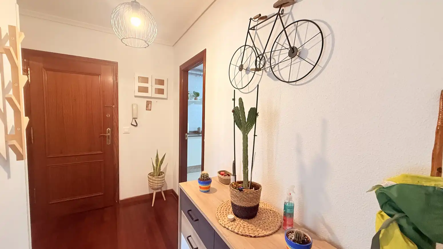 Piso en venta en Cabezón de la Sal con Calefacción y Parquet