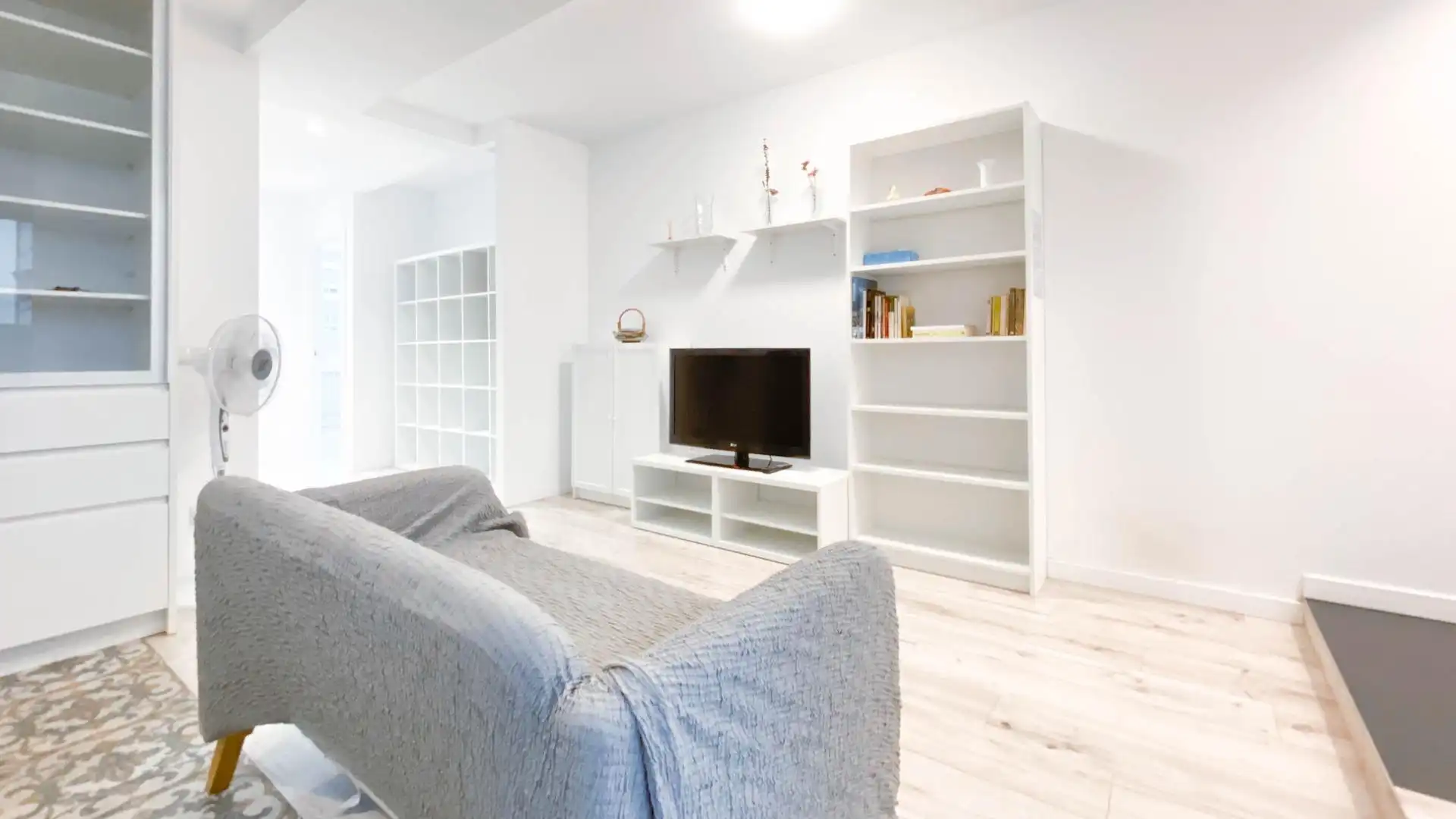 Wohnzimmer von Erdgeschoss zur Miete in Santander mit Heizung, Terrasse und Möbliert