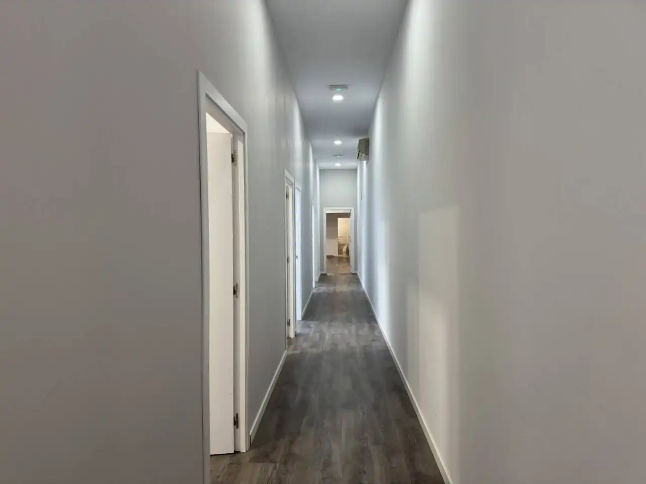 Local comercial en alquiler en Calle Sant Antoni Maria Claret, imagen 8