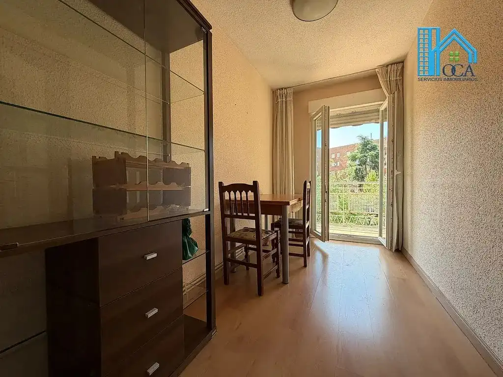 Comedor de Piso en venta en Madrid con Aire acondicionado, Terraza y Amueblado
