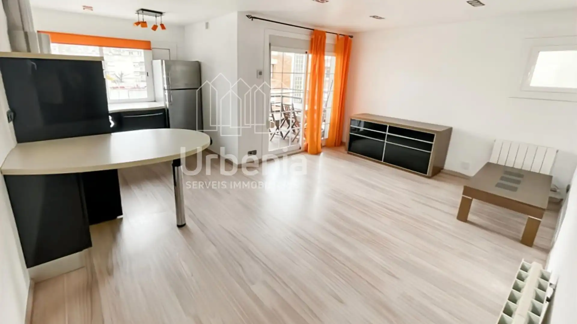 Vista exterior de Pis en venda en Caldes d'Estrac amb Terrassa