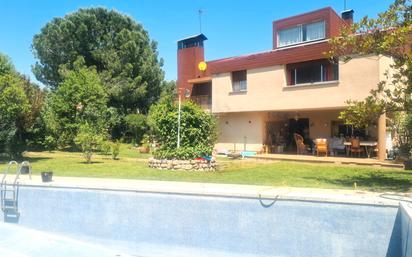 Garden of House or chalet for sale in Villanueva de la Cañada  with Air Conditioner, Heating and Private garden