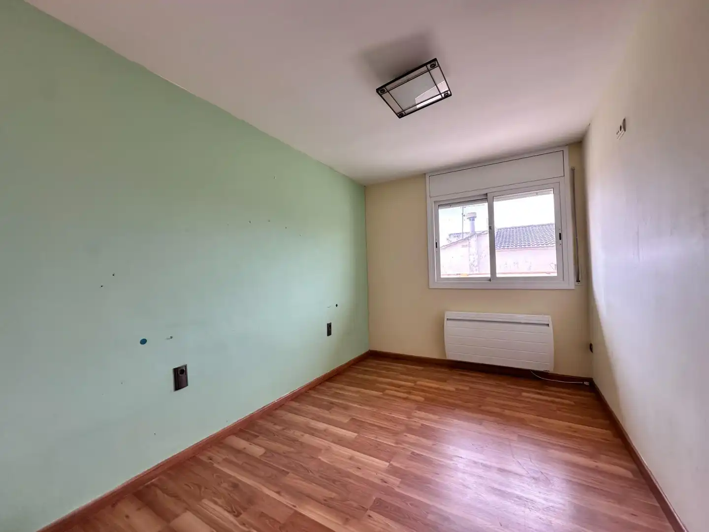 Habitación de Casa o chalet en venta en La Bisbal del Penedès con Parquet