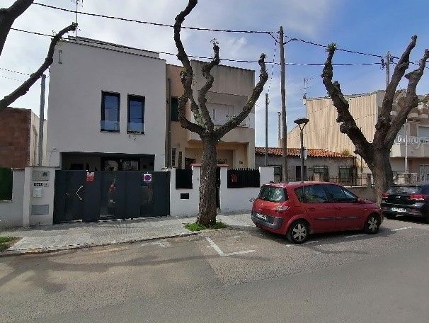Vista exterior de Casa o xalet en venda en Reus amb Traster