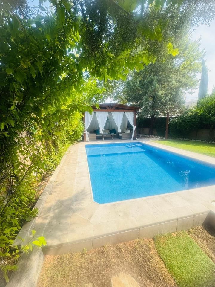 Swimming pool of House or chalet for sale in Boadilla del Monte  with Air Conditioner, Heating and Private garden