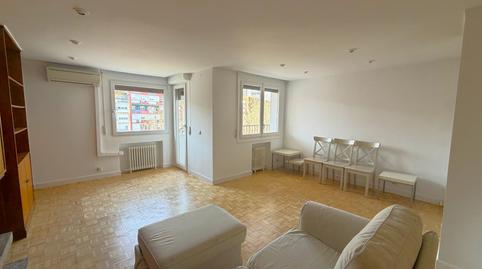 Foto 3 von Wohnungen zur Miete in Calle Agustin de Foxa, Castilla,  Madrid Capital