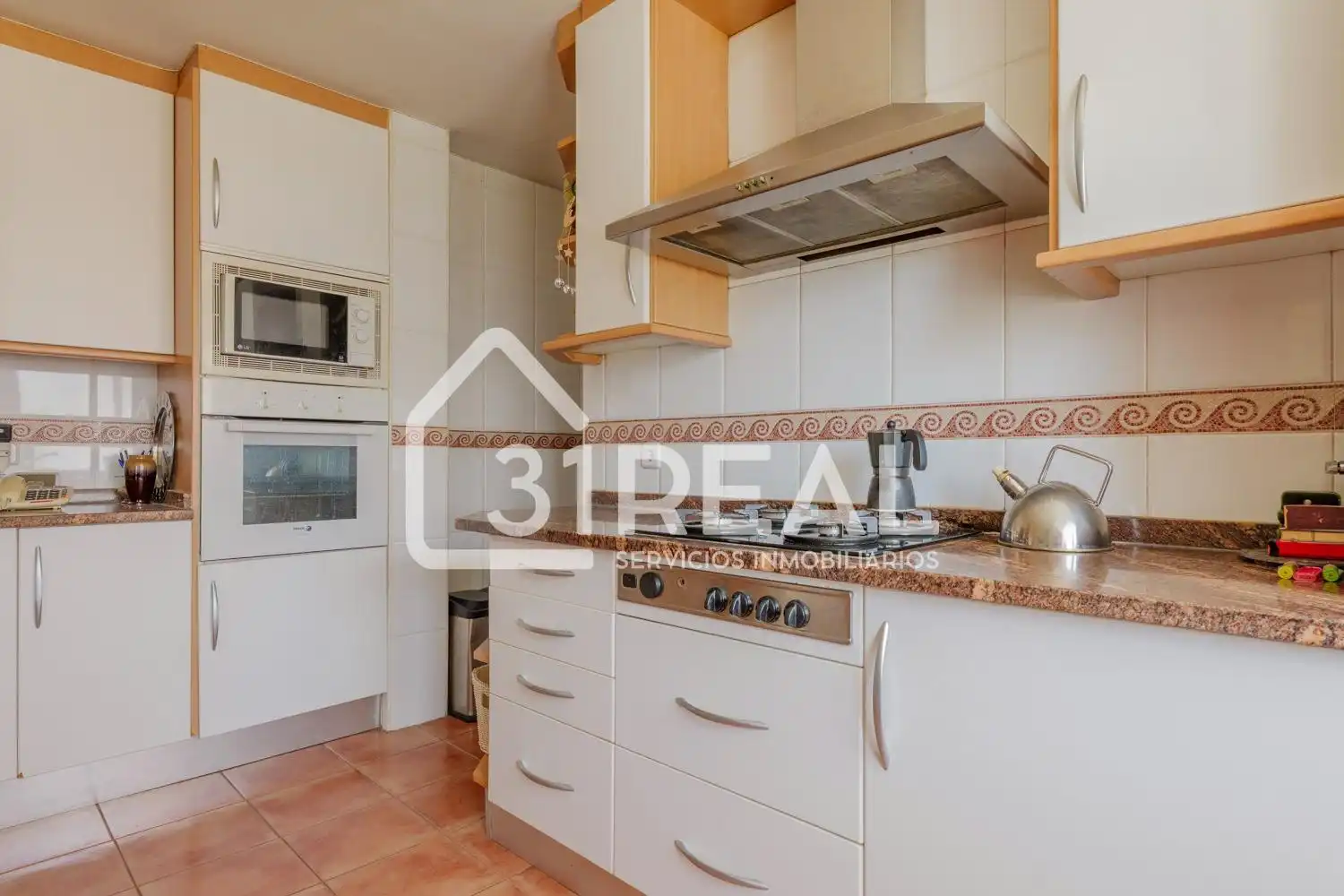Kitchen of Flat for sale in Madrid  with Air Conditioner, Heating and Parquet flooring
