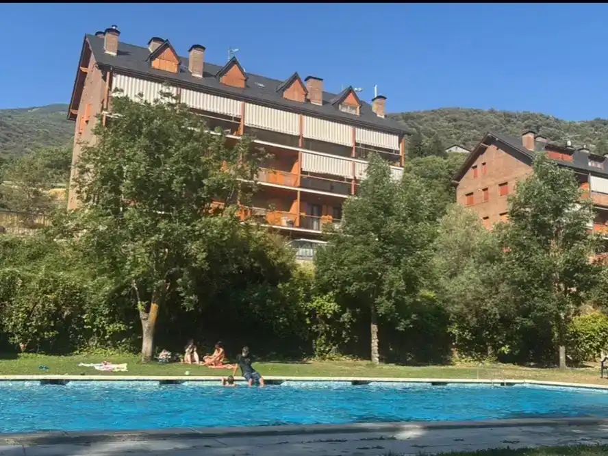 Piscina de Piso en venta en Sort con Aire acondicionado, Piscina y Balcón