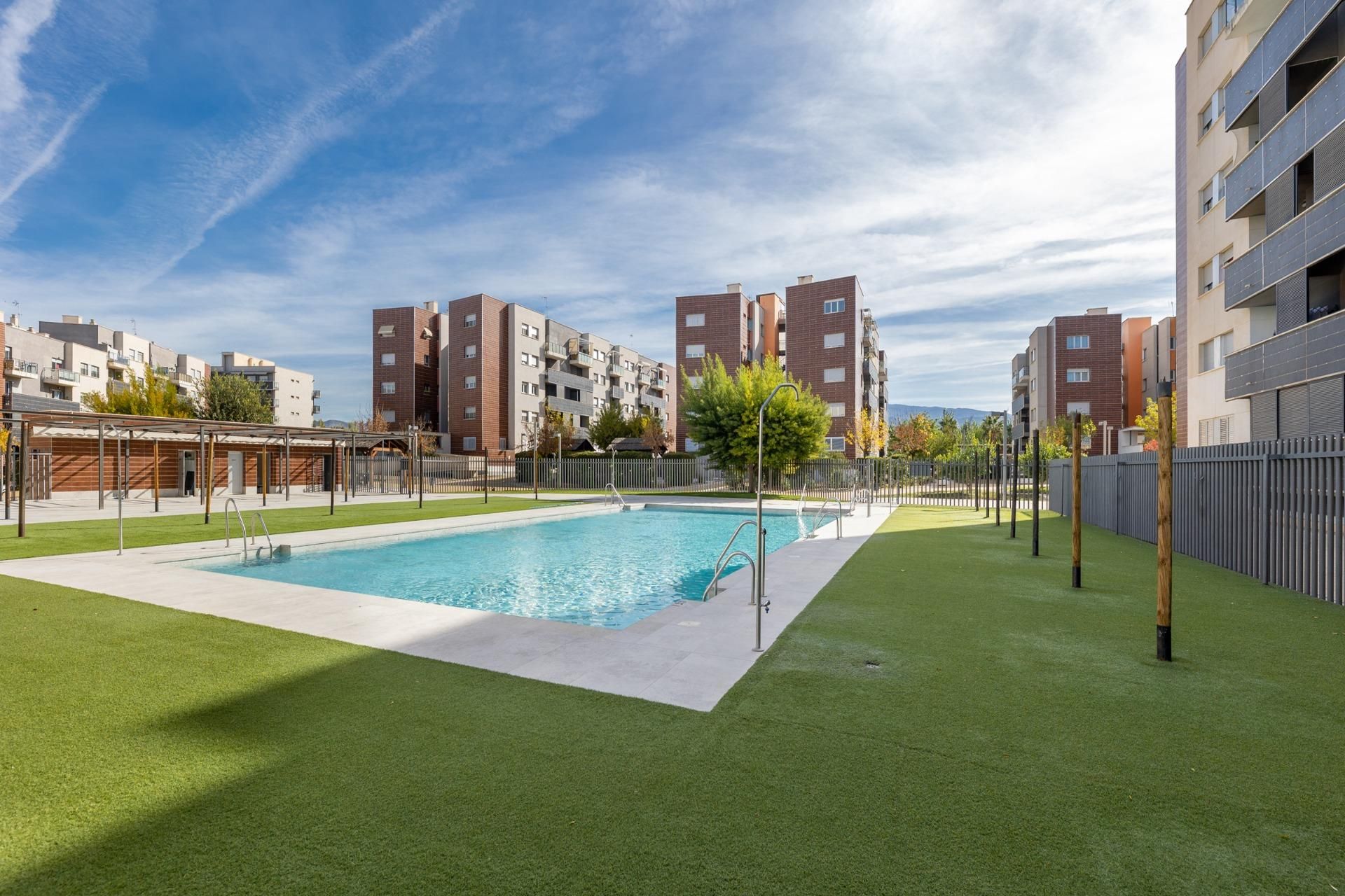 Piscina de Piso en venta en Alhendín con Aire acondicionado, Calefacción y Terraza