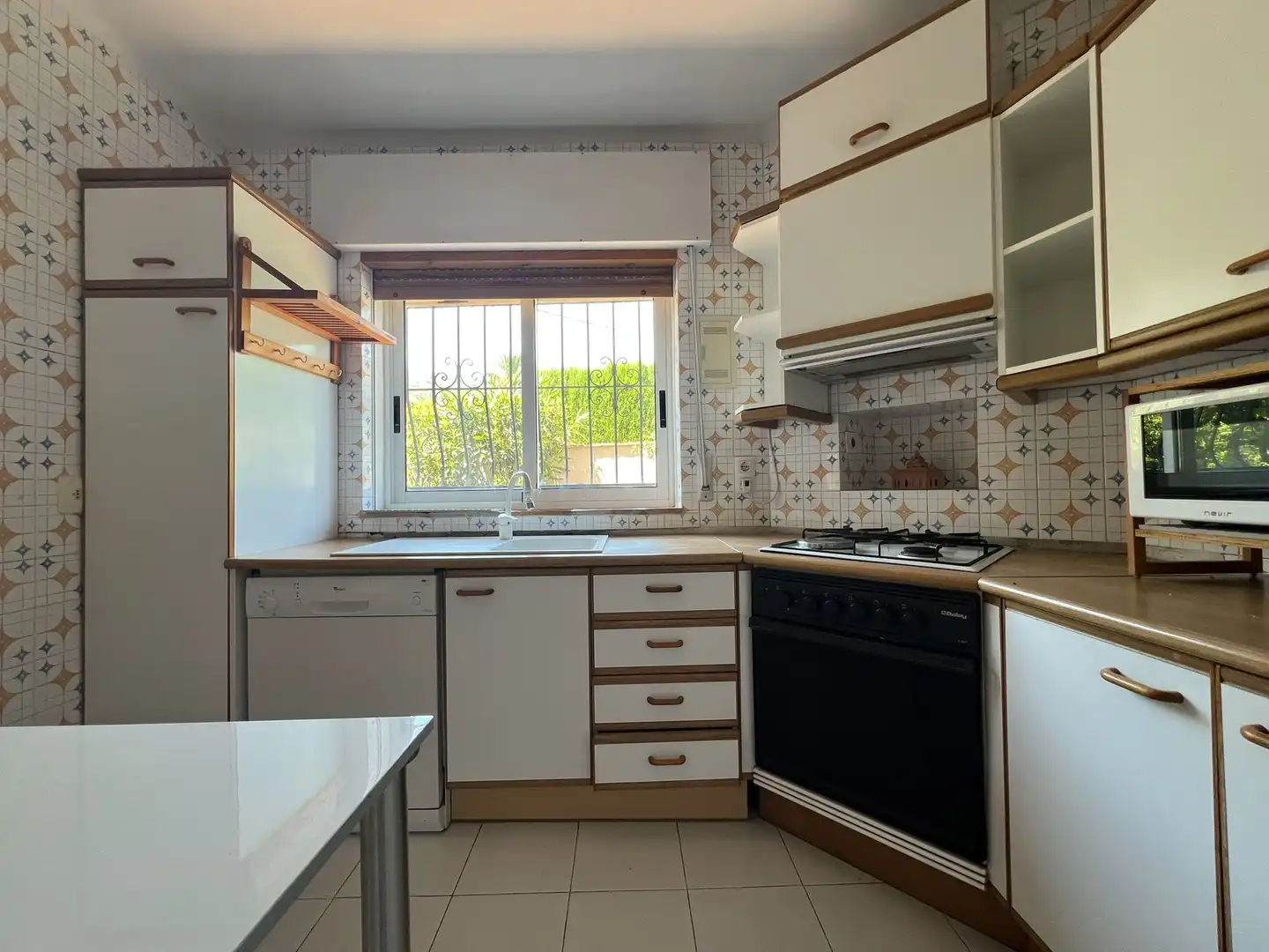 Cuina de Casa o xalet en venda en Pedreguer amb Jardí privat, Terrassa i Piscina