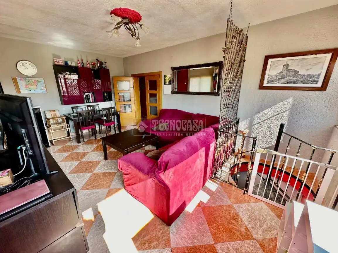 Sala d'estar de Casa o xalet en venda en Santorcaz amb Calefacció