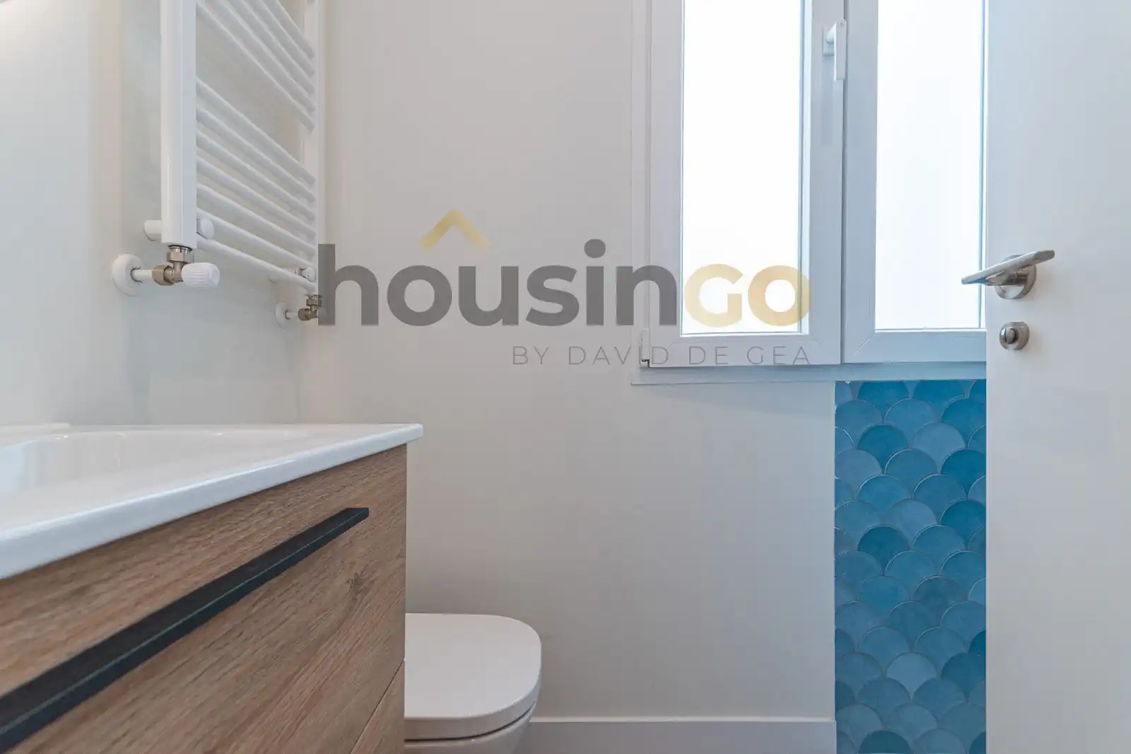 Bathroom of Flat for rent in Madrid  with Air Conditioner, Heating and Terrace