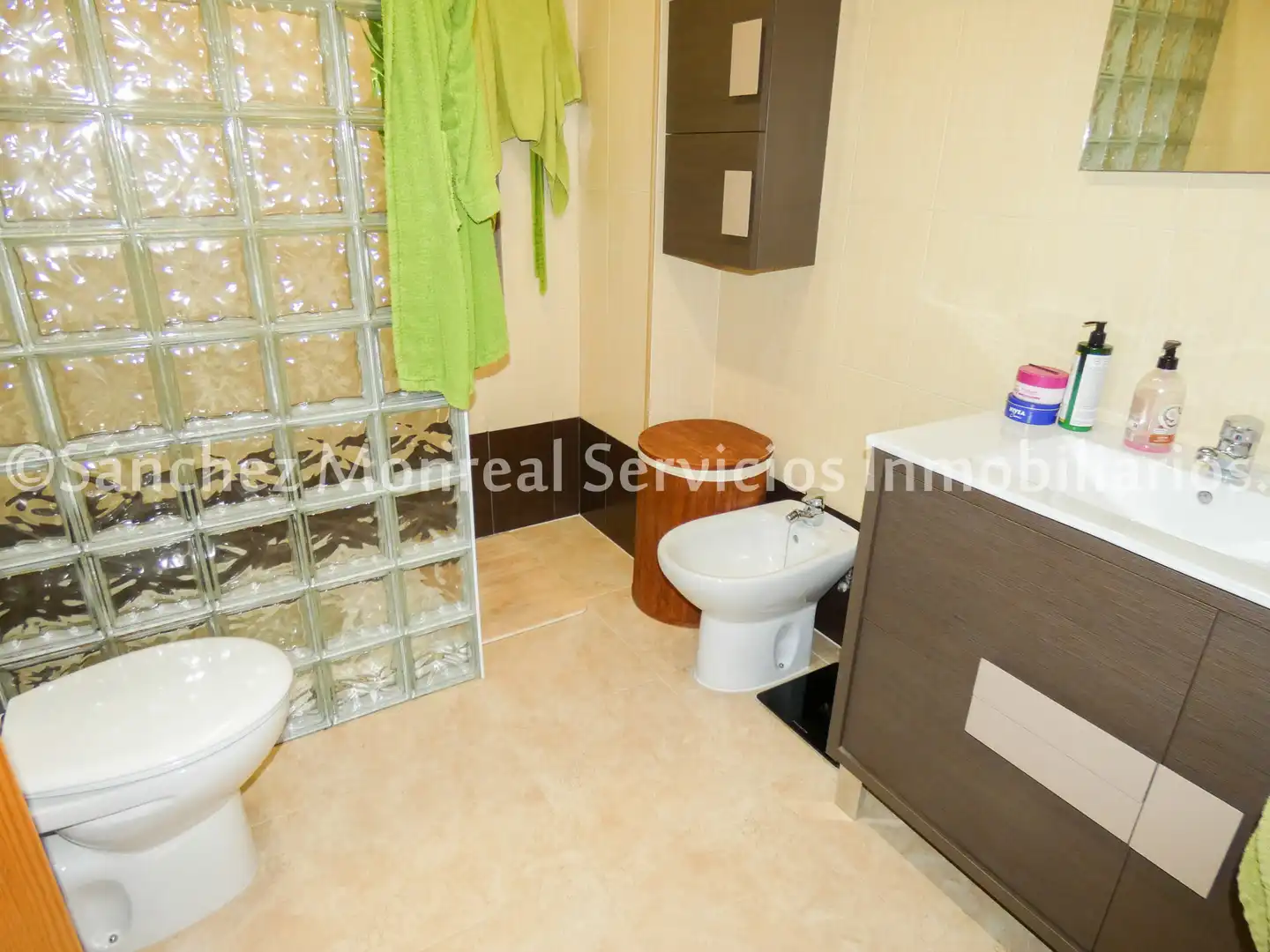 Baño de Piso en venta en Alcázar de San Juan con Aire acondicionado, Calefacción y Terraza