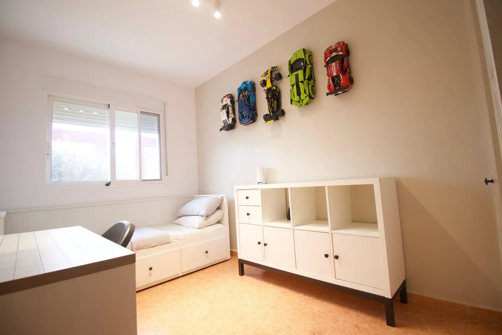 Schlafzimmer von Einfamilien-Reihenhaus zum Verkauf in Fuente Álamo de Murcia mit Privatgarten und Balkon