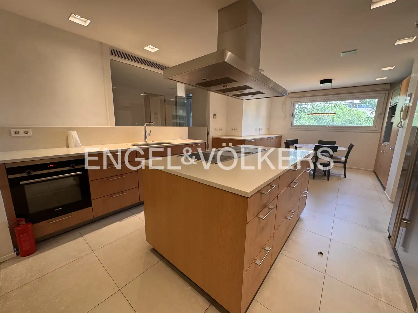 Kitchen of Flat for rent in Les Corts