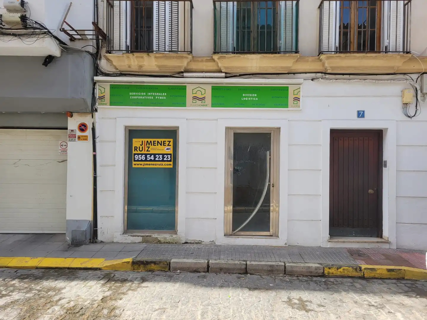 Local comercial de lloguer a Calle Santo Domingo 7