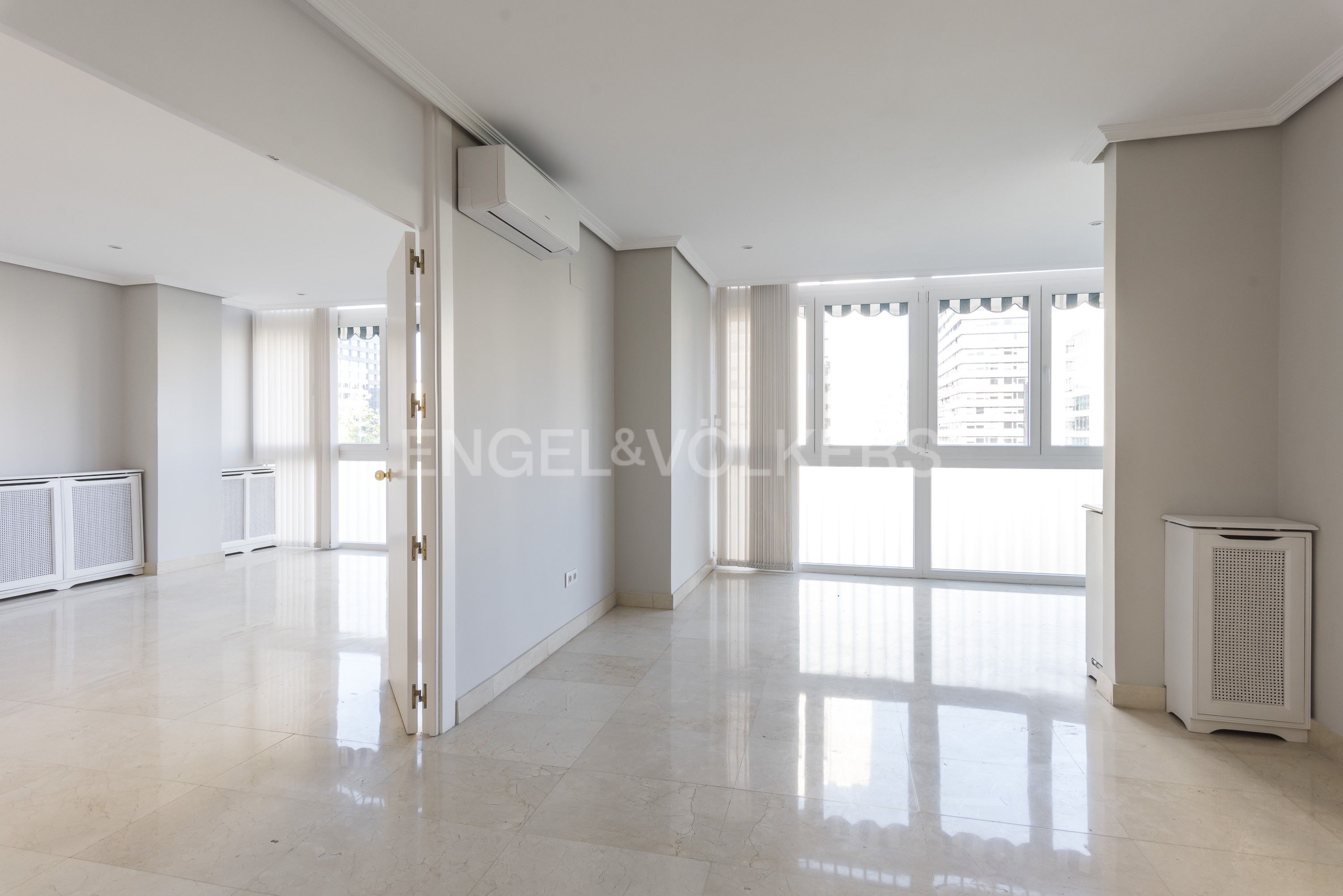Sala de estar de Apartamento de alquiler en  Madrid Capital con Aire acondicionado y Calefacción