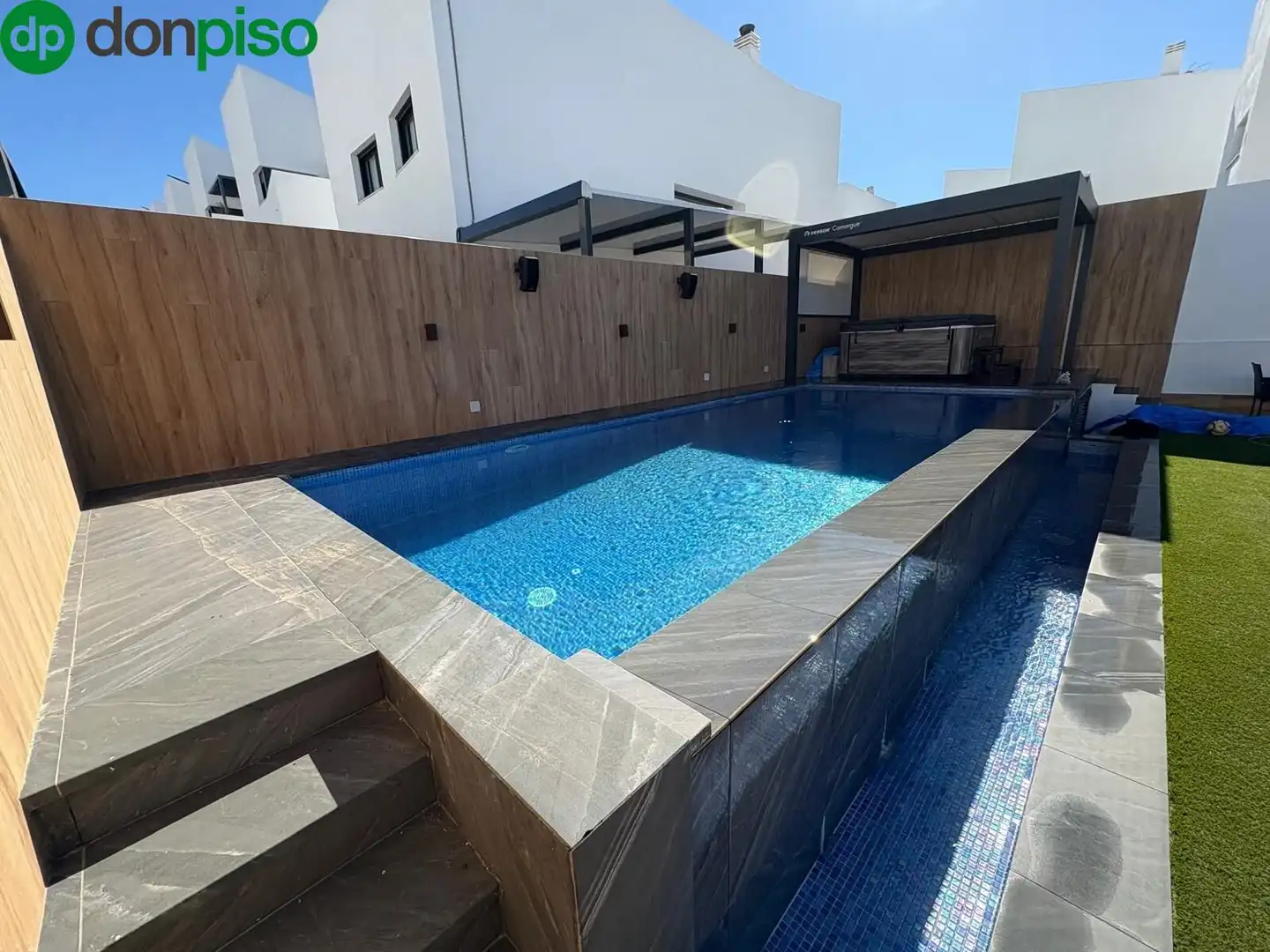 Reihenhaus mit Pool zum Verkauf in Calle HAYAS (LOMA VERDE), imagen 3