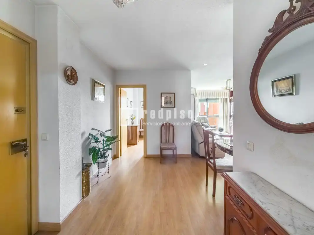 Bedroom of Flat for sale in Madrid  with Air Conditioner and Heating