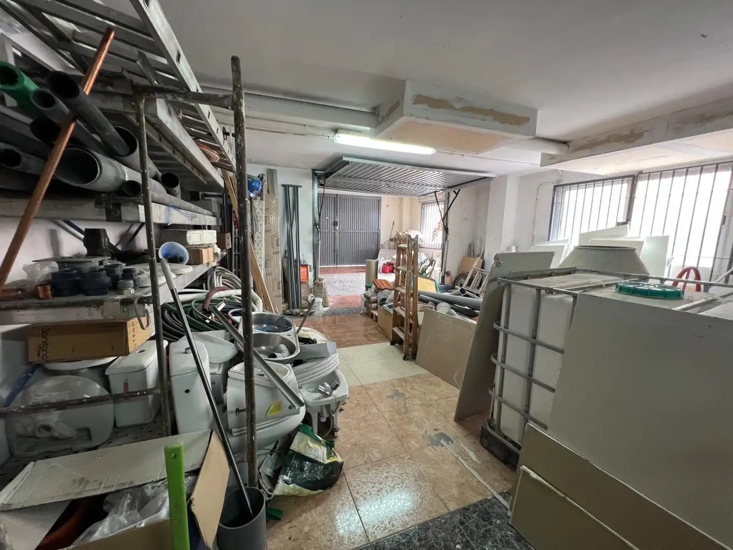 Commercial properties for sale in Maracena  with Air Conditioner and Furnished