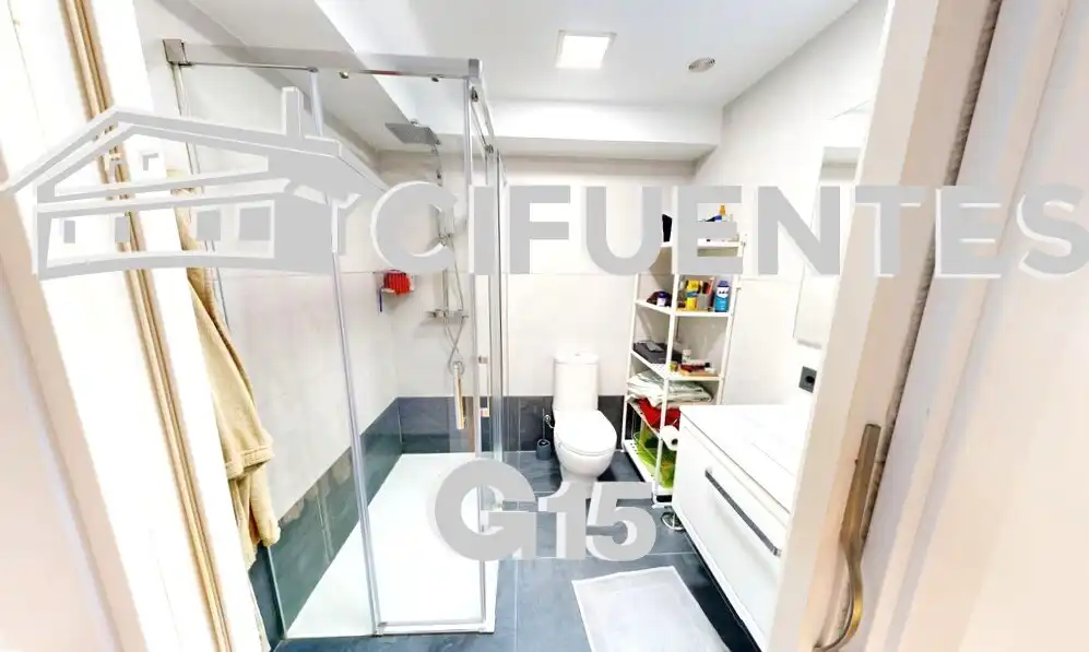 Baño de Piso en venta en Orio con Aire acondicionado, Calefacción y Jardín privado