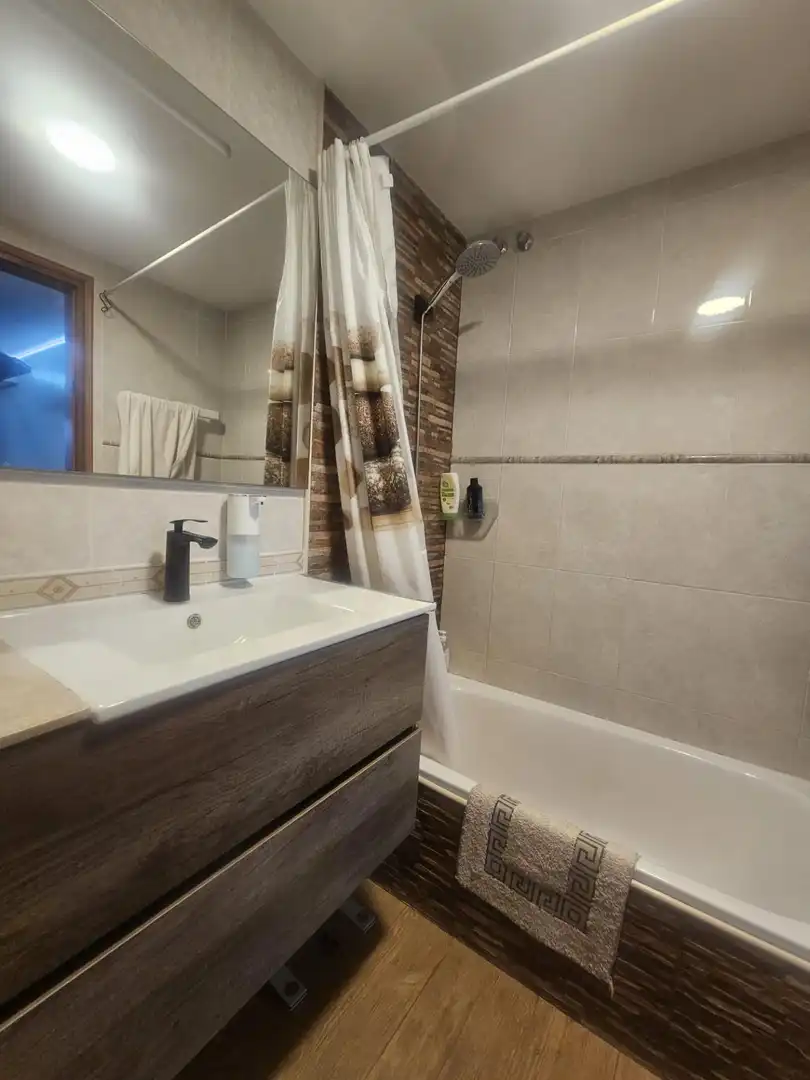 Bathroom of Flat for sale in Alcanar  with Air Conditioner, Private garden and Terrace