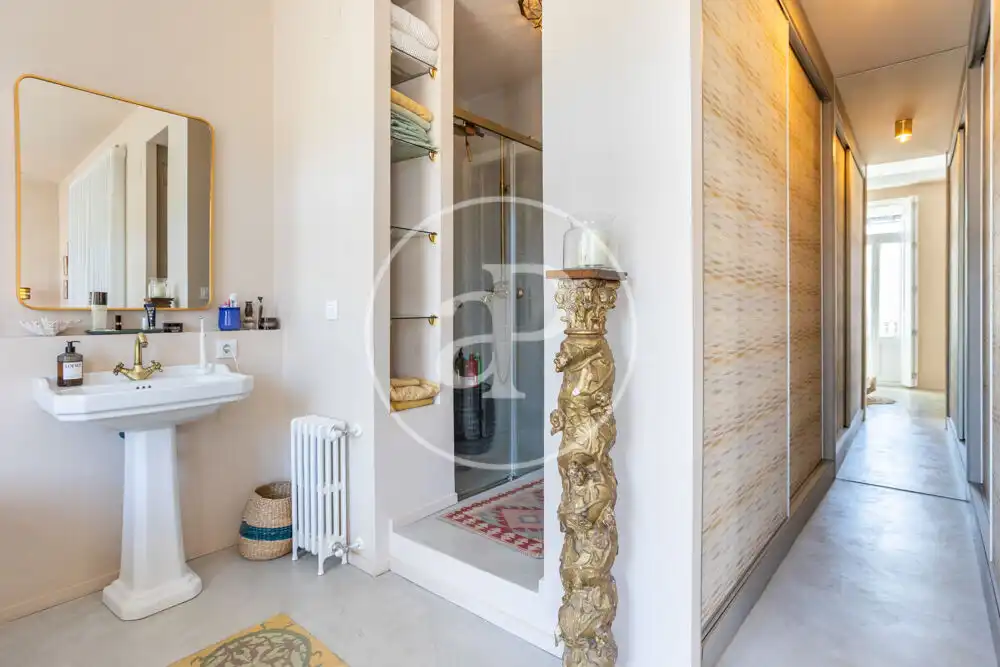Baño de Piso de alquiler en Alfafar con Aire acondicionado, Calefacción y Terraza