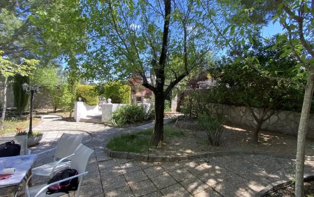 Jardí de Casa o xalet en venda en Cadalso de los Vidrios amb Aire condicionat, Calefacció i Jardí privat