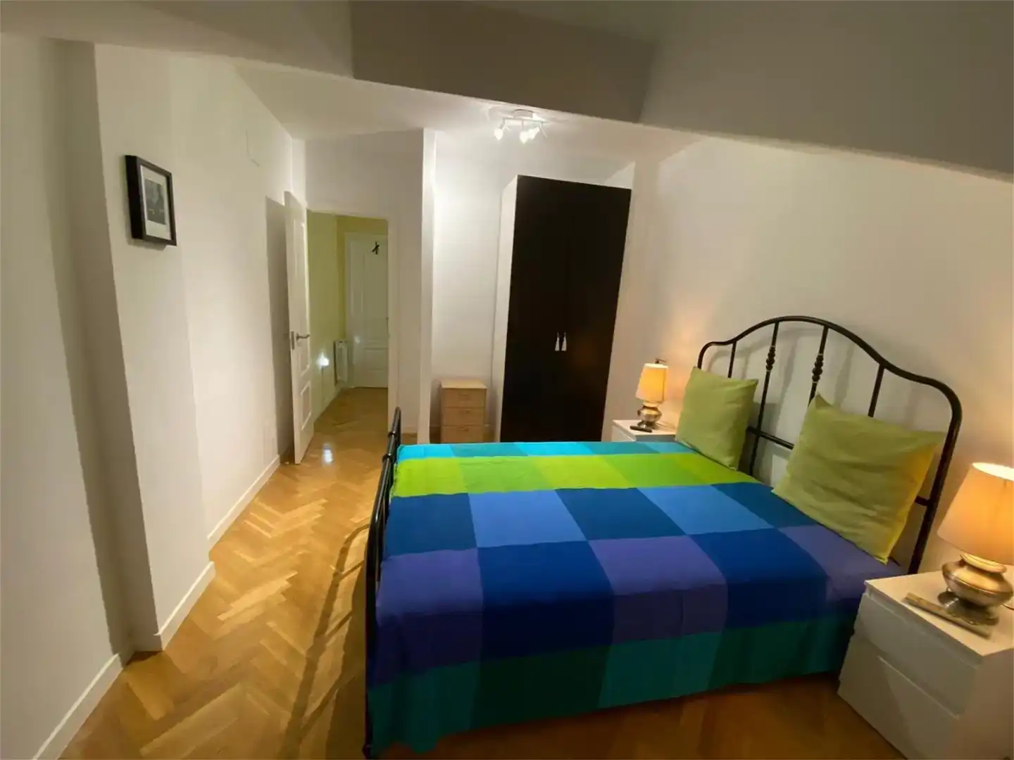 Dormitori de Dúplex de lloguer en Tarancón amb Parquet, Moblat i Balcó