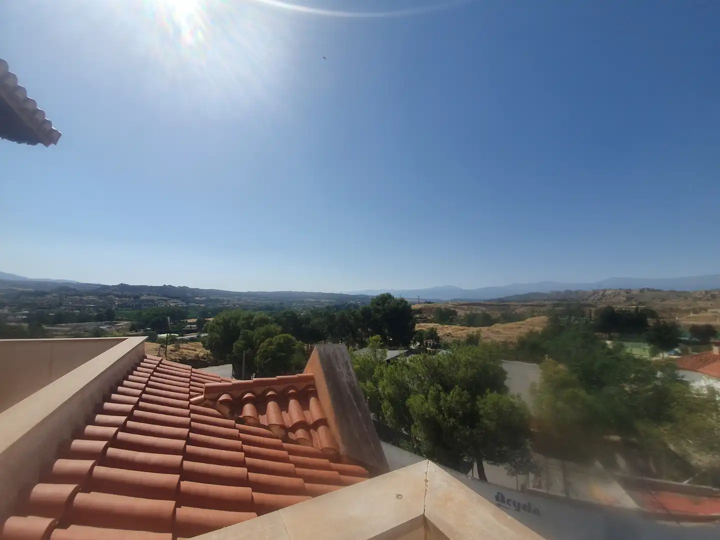 Vista exterior de Casa adosada en venda en Guadix amb Terrassa, Traster i Moblat