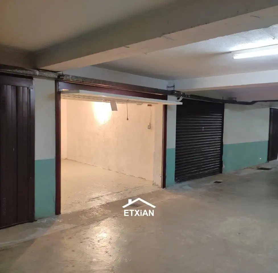 Parcheggio in vendita a Olakua Auzoa Auzoa 17