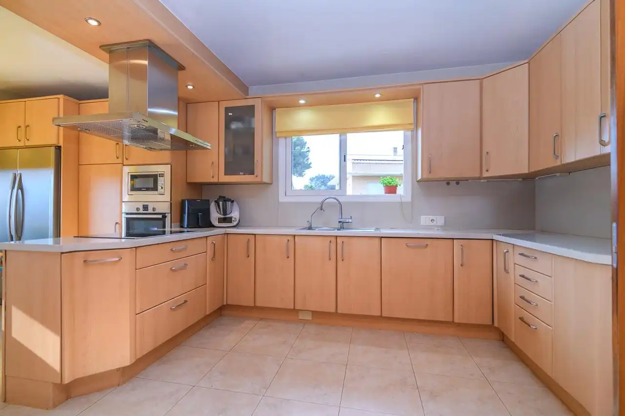 Kitchen of Houses for sale in Sabadell  with Air Conditioner, Heating and Terrace