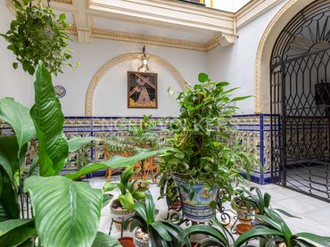 Casa amb balcó en venda a Casco Antiguo